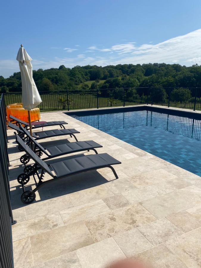 Le Domaine Du Gravier Bed & Breakfast Gramat Exterior foto