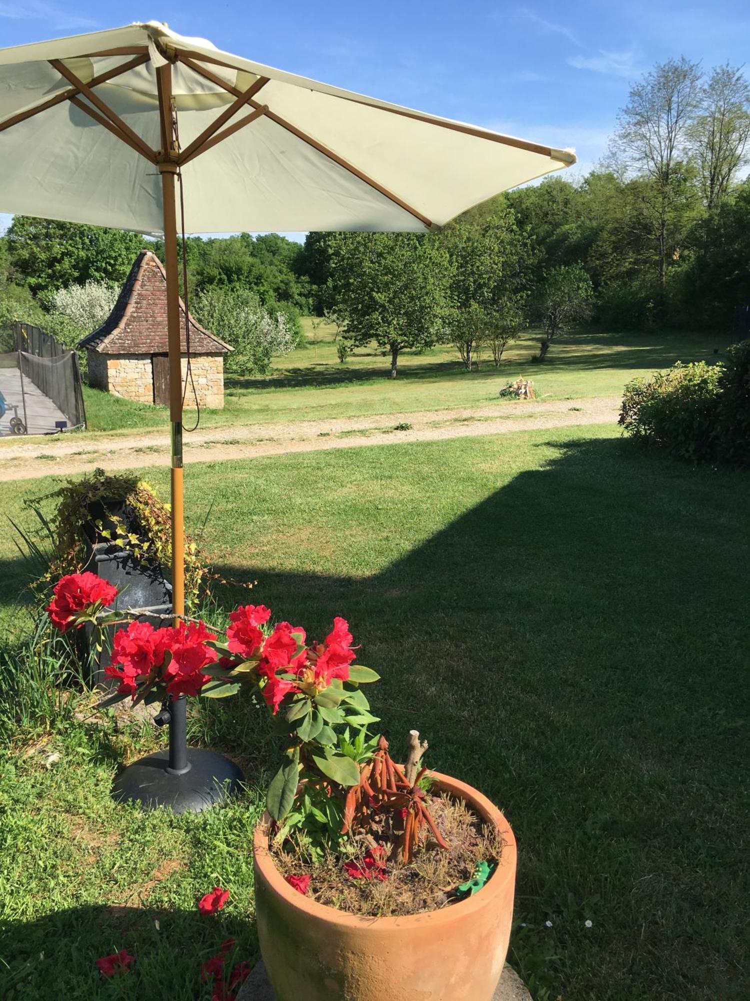 Le Domaine Du Gravier Bed & Breakfast Gramat Exterior foto