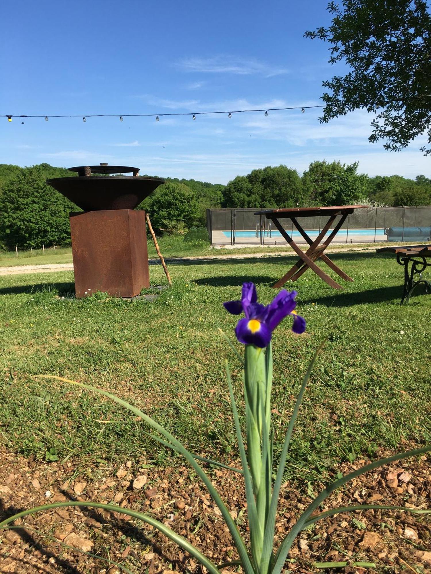 Le Domaine Du Gravier Bed & Breakfast Gramat Exterior foto